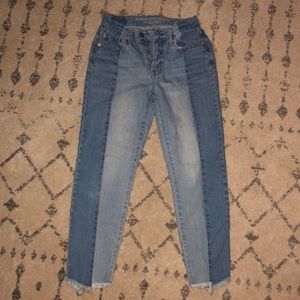 American Eagle vintage high rise jeans. Size Zero